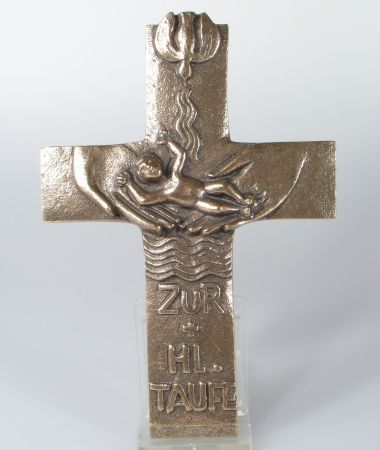 Taufkreuz - Zwei H&auml;nde