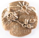 Bronzeplakette - Im Zeichen der Liebe Gottes